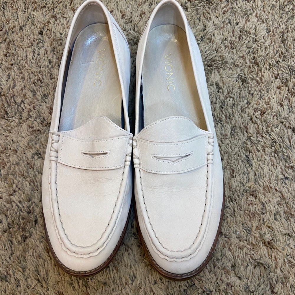 Vionic Waverly Cream Leather Penny Loafers Orthotic Support Shoes Womens 8.5